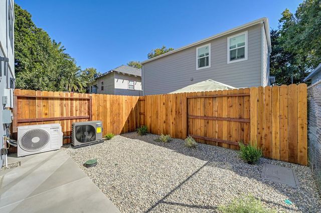 1216 Uptown Aly, Sacramento, CA 95818
