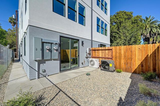 1216 Uptown Aly, Sacramento, CA 95818