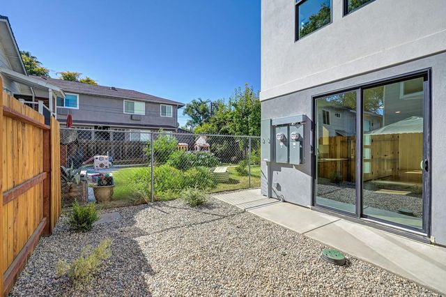 1216 Uptown Aly, Sacramento, CA 95818