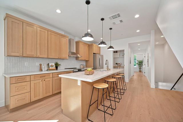 1216 Uptown Aly, Sacramento, CA 95818