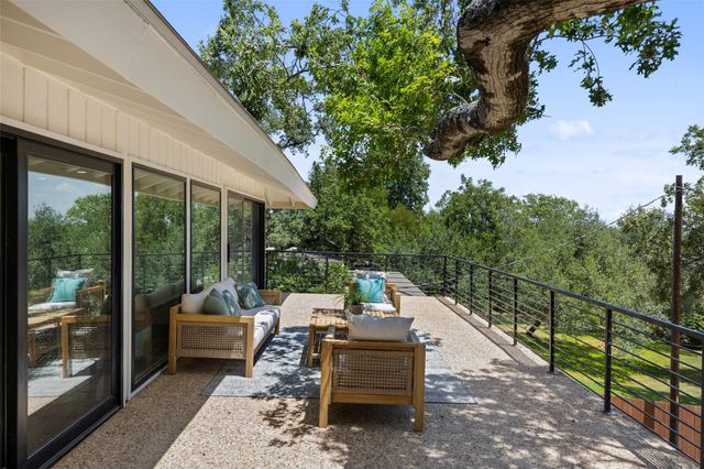 4905 Crestway DR, Austin, TX 78731