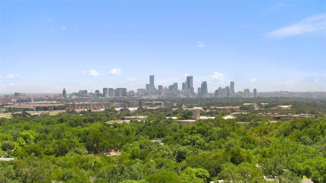 4905 Crestway DR, Austin, TX 78731