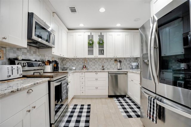 6746 OSCEOLA DRIVE, Mount Dora, FL 32757