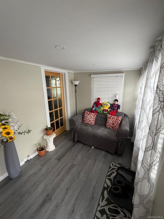 10222 85th Avenue, Richmond Hill North, NY 11418