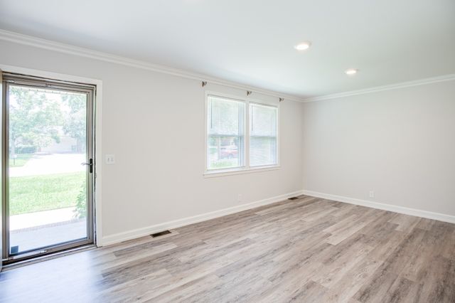 7453 Harrow Dr, Nashville, TN 37221