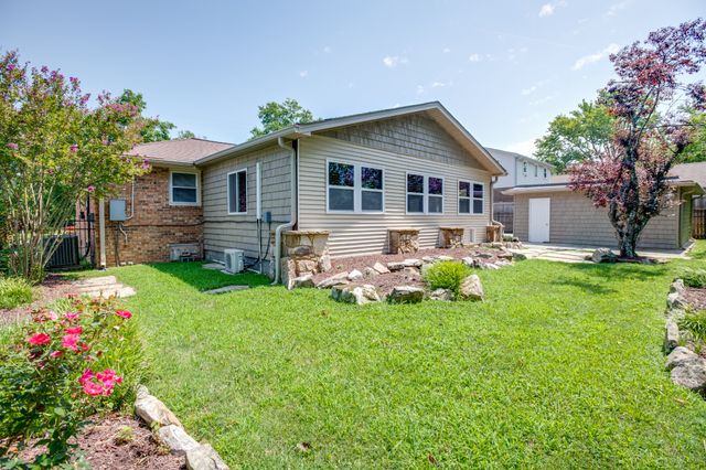 7453 Harrow Dr, Nashville, TN 37221