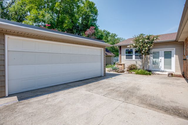7453 Harrow Dr, Nashville, TN 37221