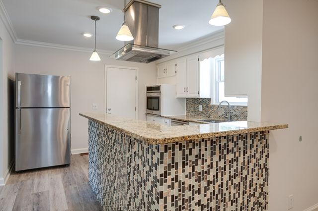 7453 Harrow Dr, Nashville, TN 37221