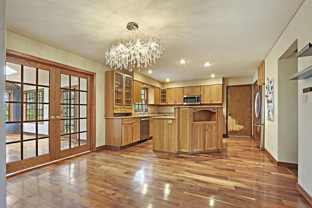 8715 108th AVENUE, Pleasant Prairie, WI 53158