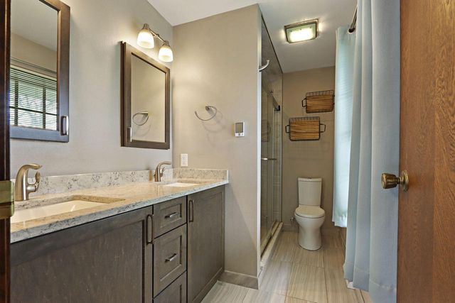 8715 108th AVENUE, Pleasant Prairie, WI 53158