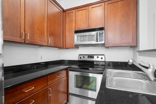 4031 Holland Avenue B, Dallas, TX 75219