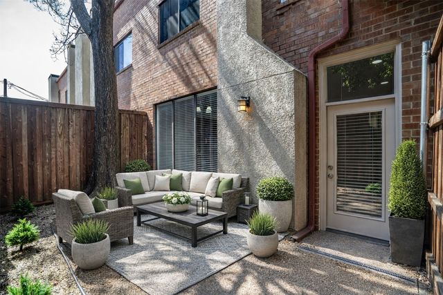 4031 Holland Avenue B, Dallas, TX 75219