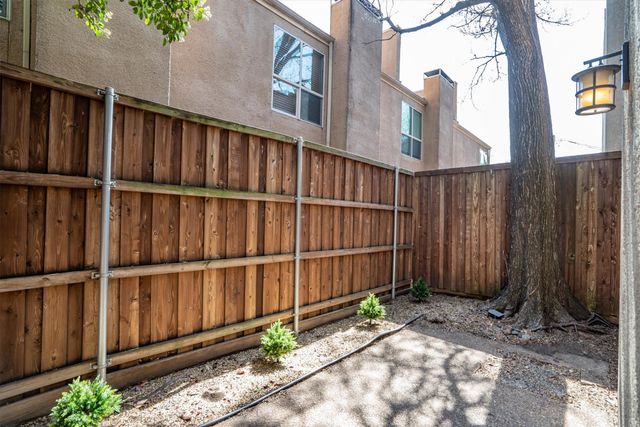 4031 Holland Avenue B, Dallas, TX 75219