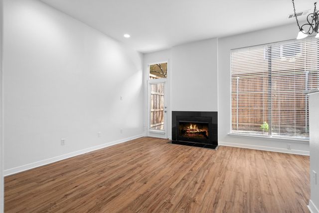 4031 Holland Avenue B, Dallas, TX 75219