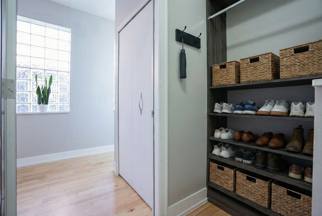 817 N Winchester Avenue 3, Chicago, IL 60622