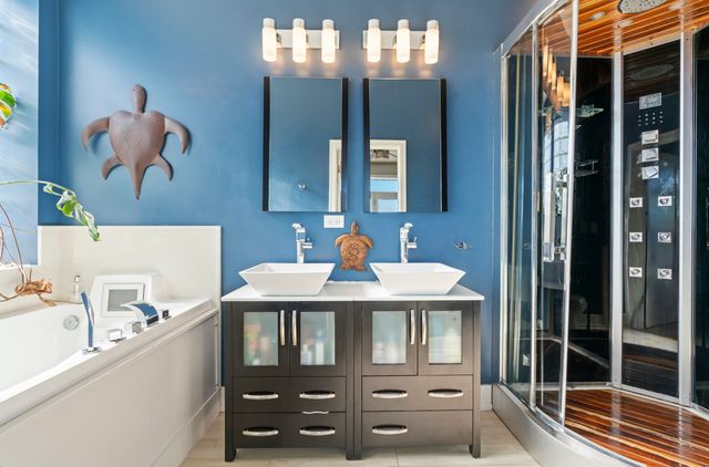 817 N Winchester Avenue 3, Chicago, IL 60622