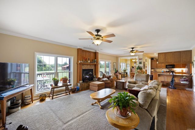 10418 East Gate Circle, Dardanelle, AR 72834