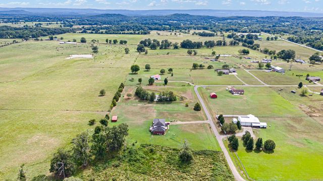 10418 East Gate Circle, Dardanelle, AR 72834