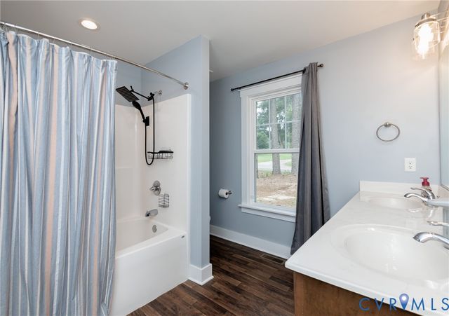 27050 Britt Ln, Dinwiddie, VA 23805