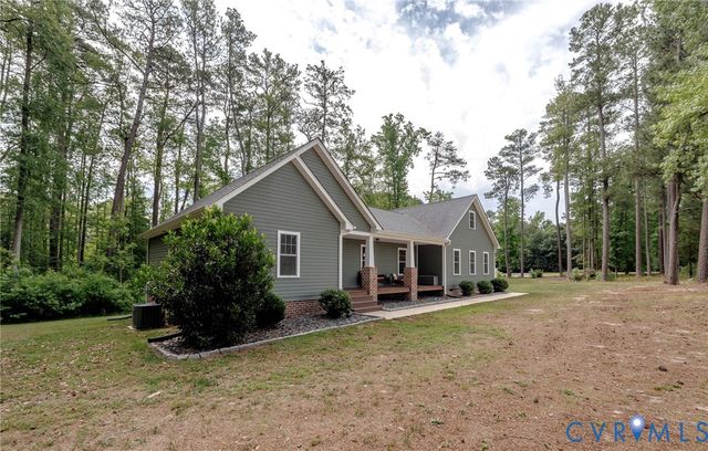 27050 Britt Ln, Dinwiddie, VA 23805