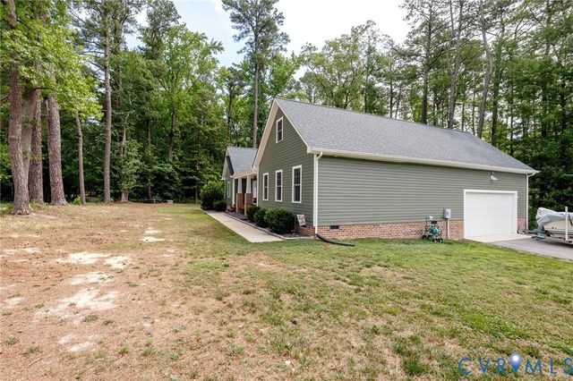 27050 Britt Ln, Dinwiddie, VA 23805
