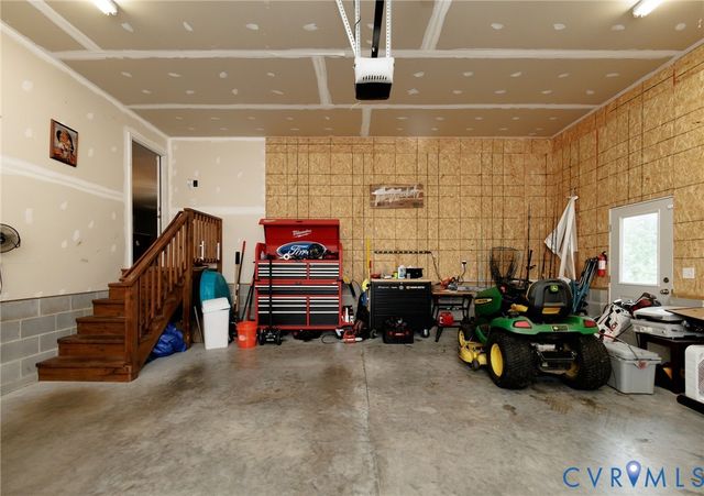 27050 Britt Ln, Dinwiddie, VA 23805