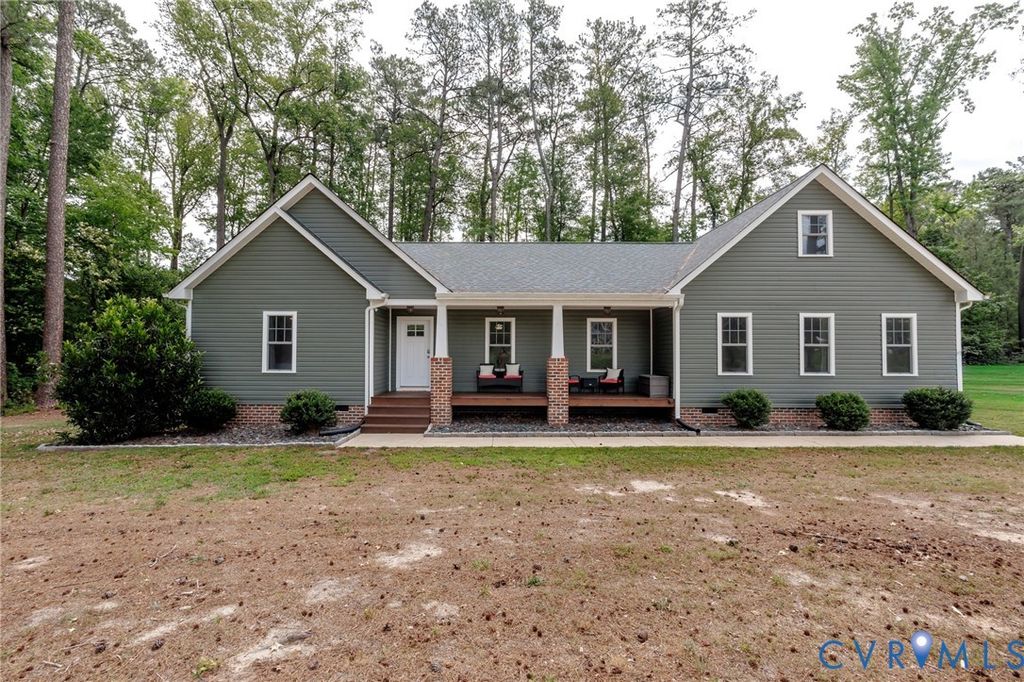 27050 Britt Ln, Dinwiddie, VA 23805