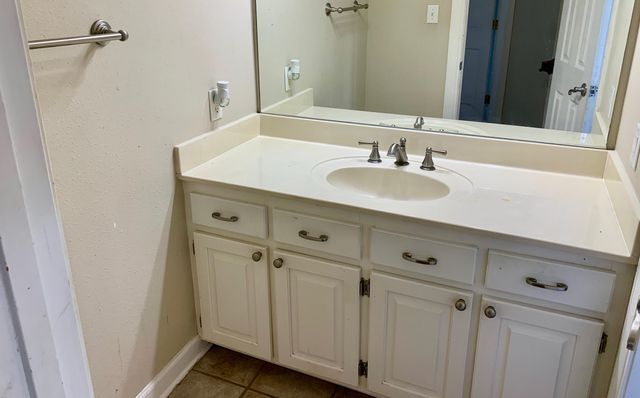 85 BRIDGEWATER Dr., Hattiesburg, MS 39402