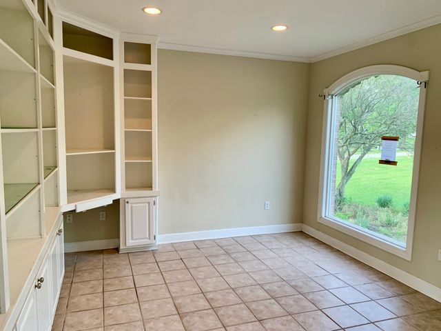85 BRIDGEWATER Dr., Hattiesburg, MS 39402