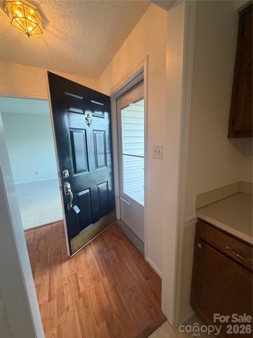 10910 Winterbourne Court, Charlotte, NC 28277
