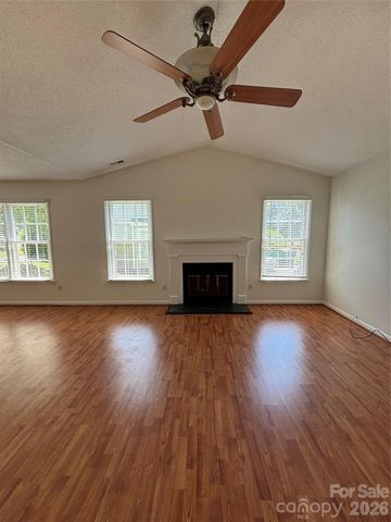 10910 Winterbourne Court, Charlotte, NC 28277