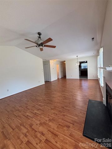 10910 Winterbourne Court, Charlotte, NC 28277