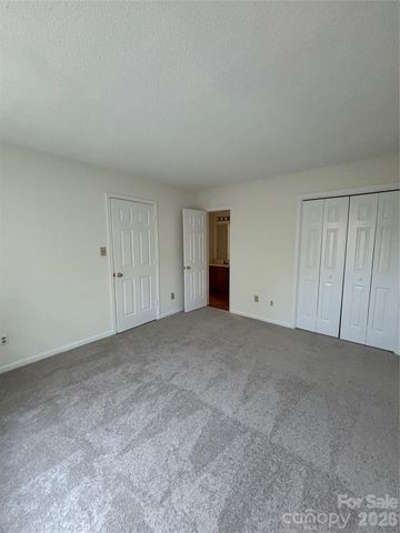 10910 Winterbourne Court, Charlotte, NC 28277