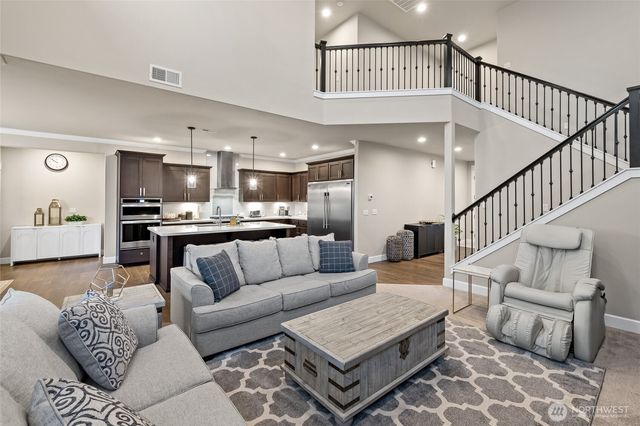 5627 145th Street Ct E, Puyallup, WA 98375