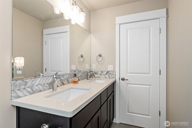 5627 145th Street Ct E, Puyallup, WA 98375