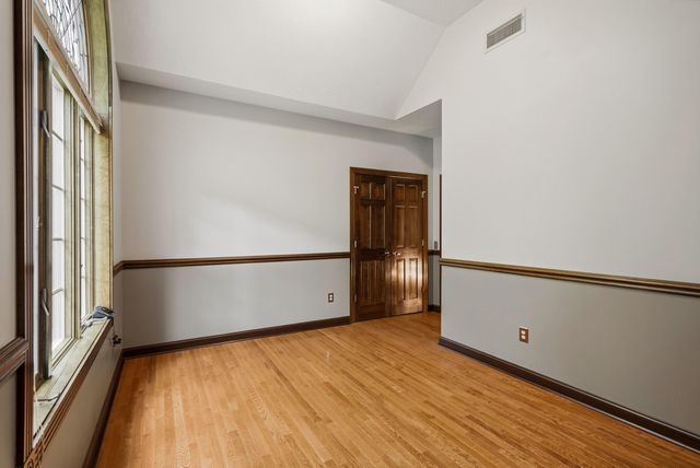 1009 LAKE POINT LN, Columbia, MO 65203