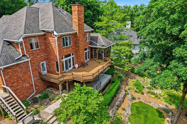 1009 LAKE POINT LN, Columbia, MO 65203
