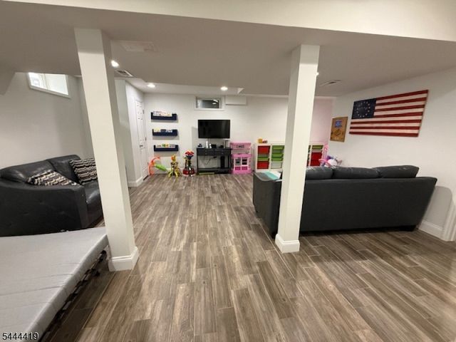 52 Highland Ave, Woodbridge Twp., NJ 08832