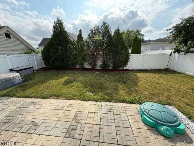 52 Highland Ave, Woodbridge Twp., NJ 08832