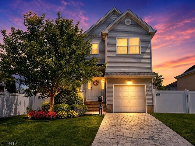 52 Highland Ave, Woodbridge Twp., NJ 08832