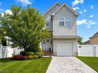 52 Highland Ave, Woodbridge Twp., NJ 08832