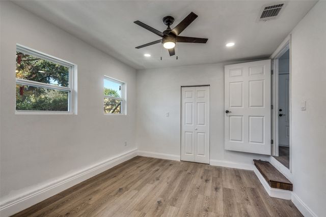 901 Woodleigh Drive, Mckinney, TX 75069