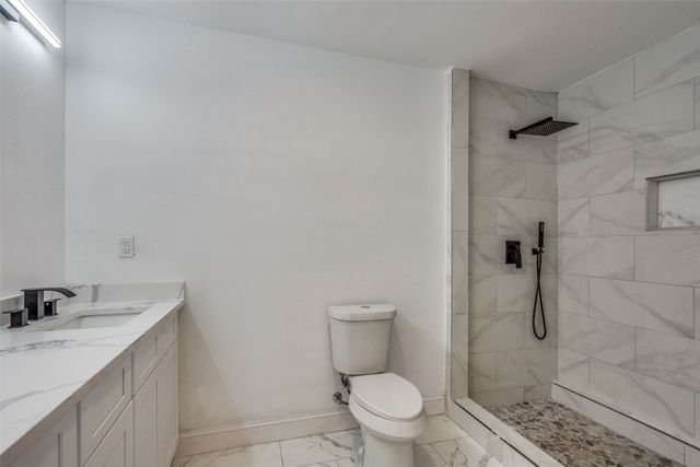 901 Woodleigh Drive, Mckinney, TX 75069