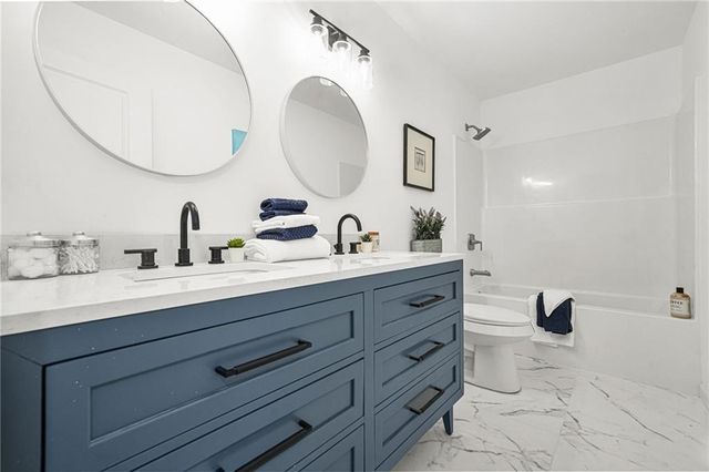 3925 Pine Shore Circle, Gainesville, GA 30501