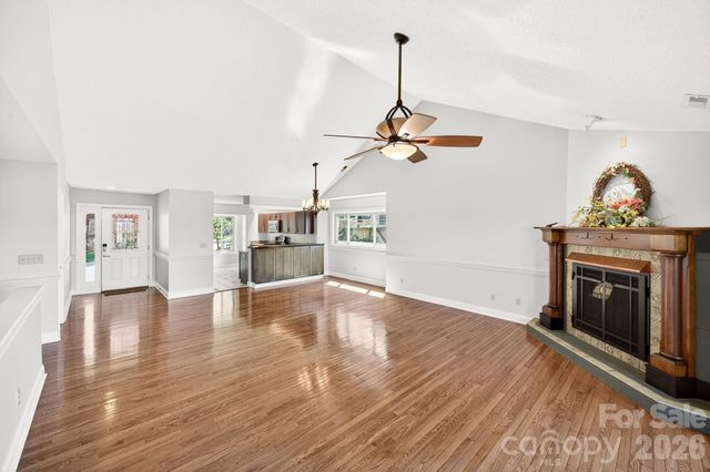 86 Distant View Drive, Asheville, NC 28803