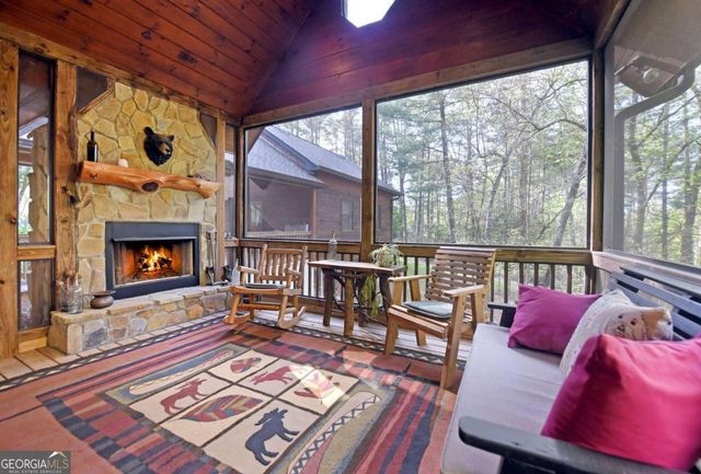 139 Deer Trail, Mineral Bluff, GA 30559
