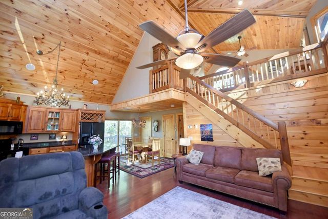 139 Deer Trail, Mineral Bluff, GA 30559