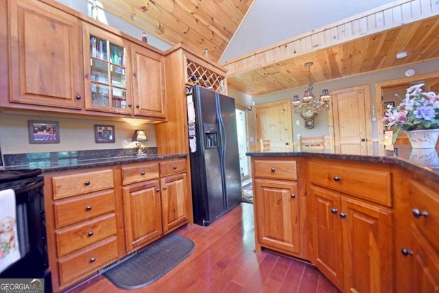 139 Deer Trail, Mineral Bluff, GA 30559