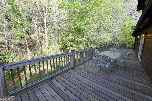 139 Deer Trail, Mineral Bluff, GA 30559