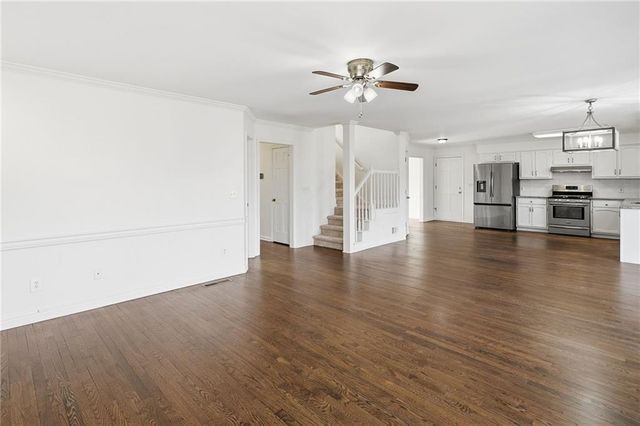 100 Stone Gate SE Way, Mableton, GA 30126